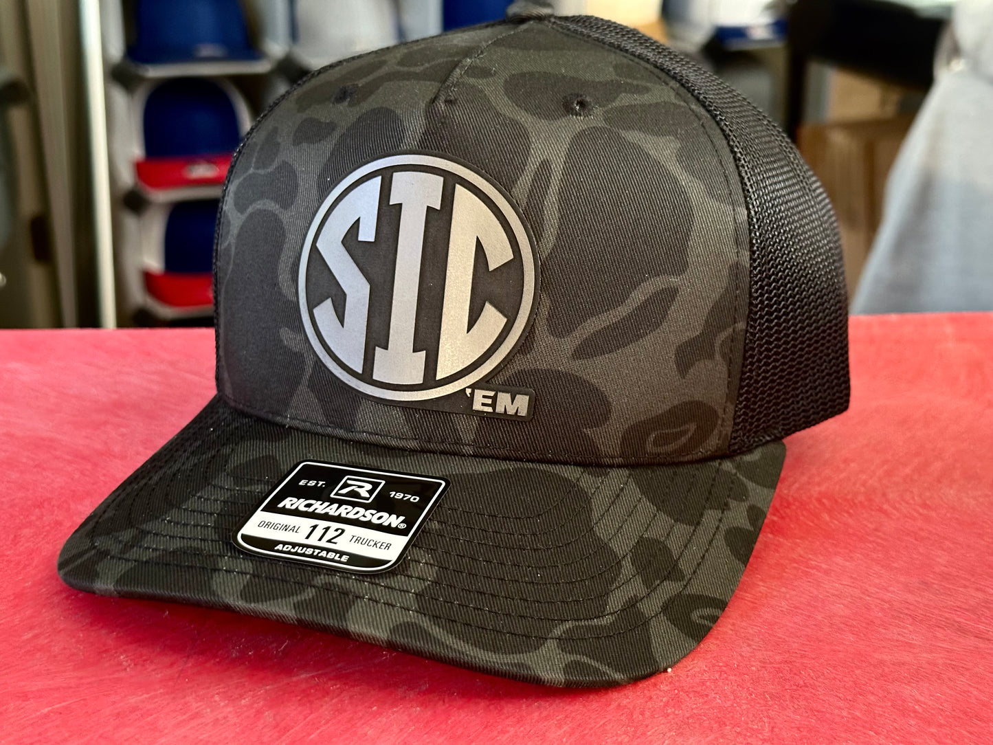 Georgia Sic Em Dark Edition Richardson 112 SnapBack Cap