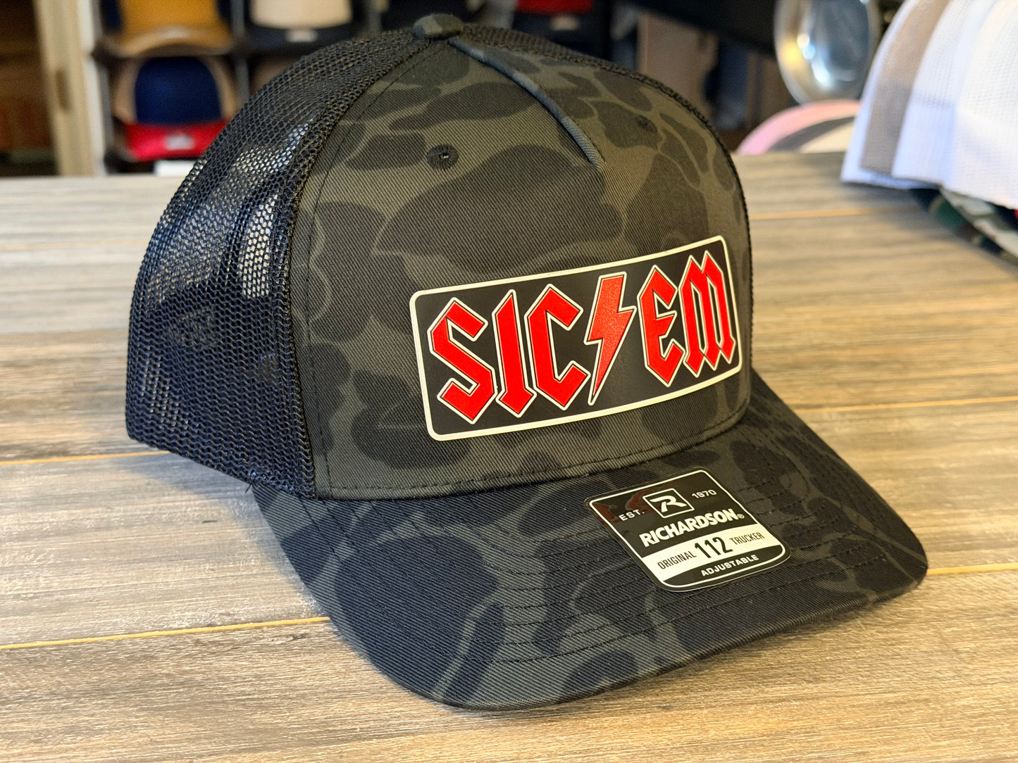 Sic Em Georgia Heavy Metal Richardson 112 SnapBack Cap